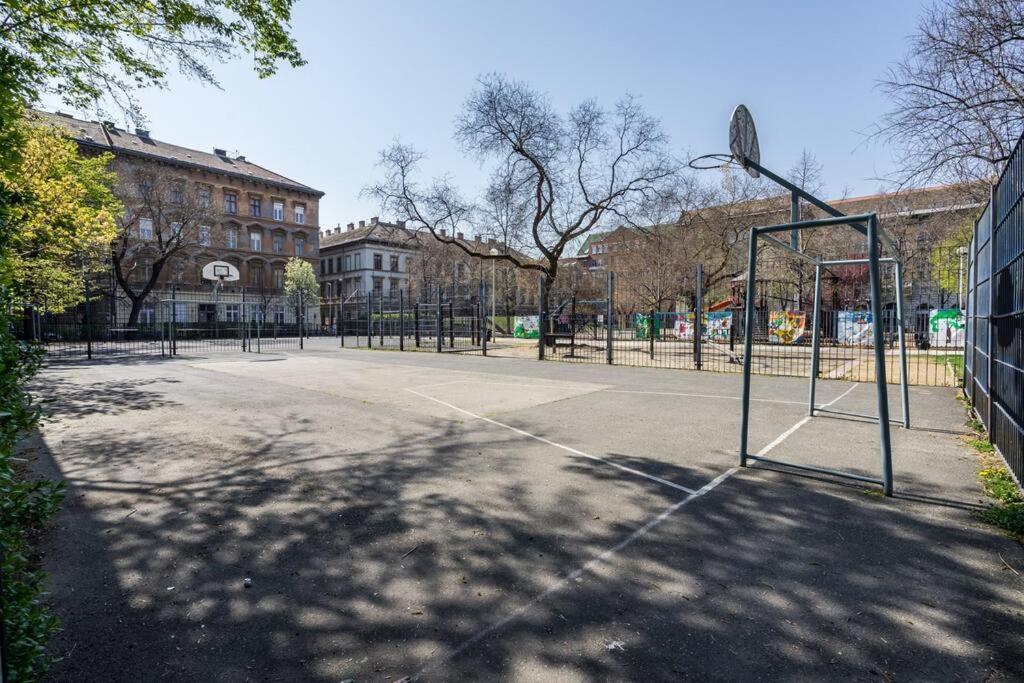 Klauzal Garden * Budapesta
