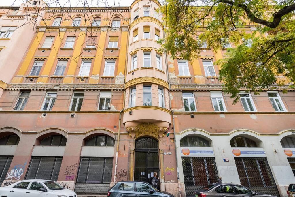 Apartament Klauzal Garden *